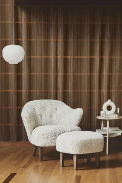 Ingeborg med Fodskammel, Boucle fra Audo Copenhagen