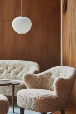 Ingeborg med Fodskammel, sahara fra Audo Copenhagen