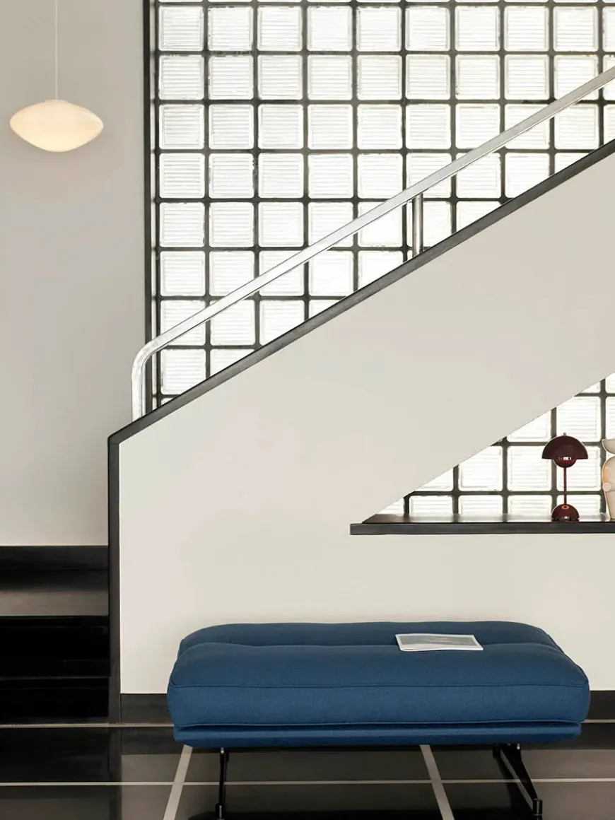 Inland AV32 Pouf fra &Tradition