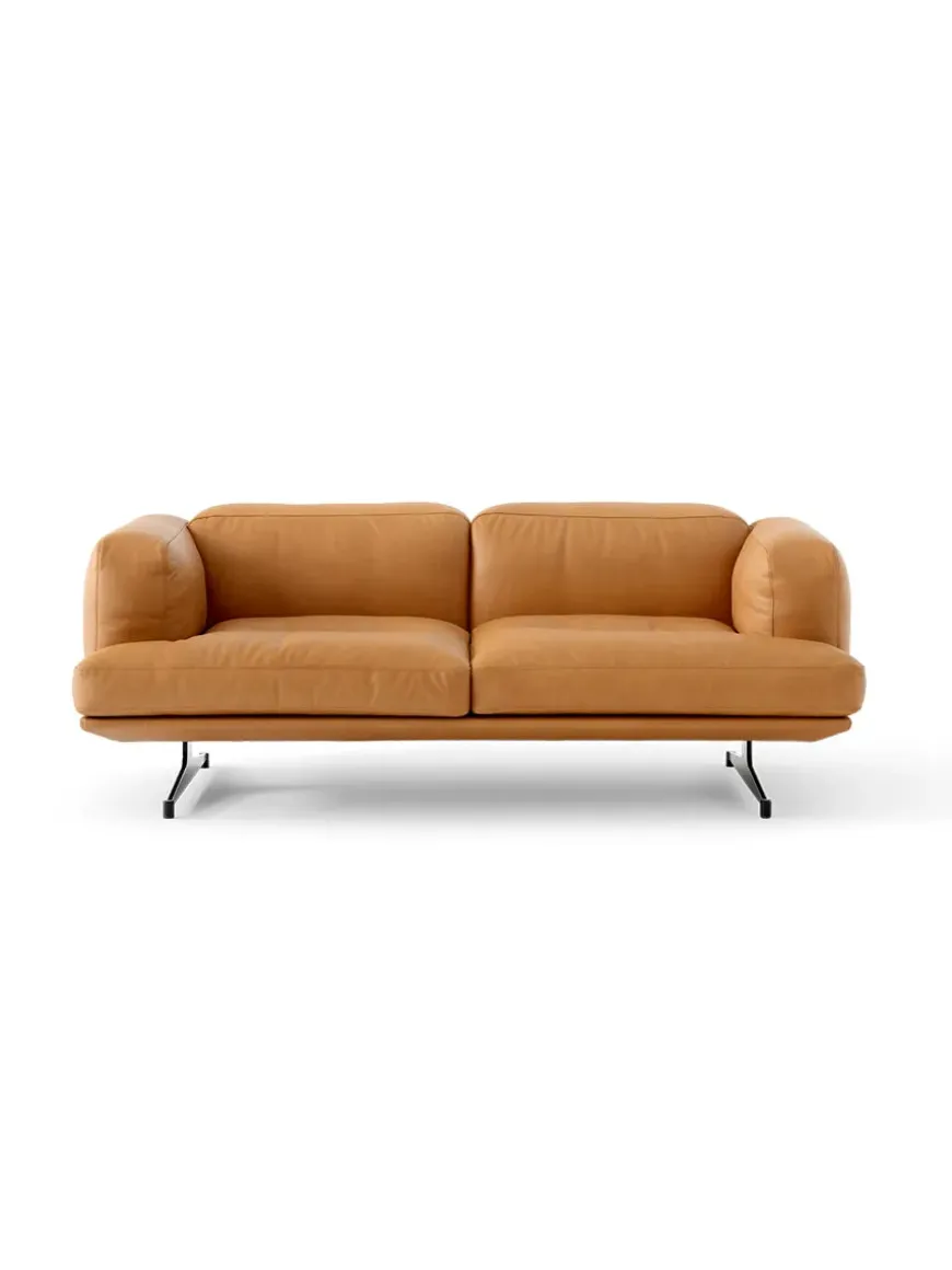 Inland AV22 sofa fra &Tradition