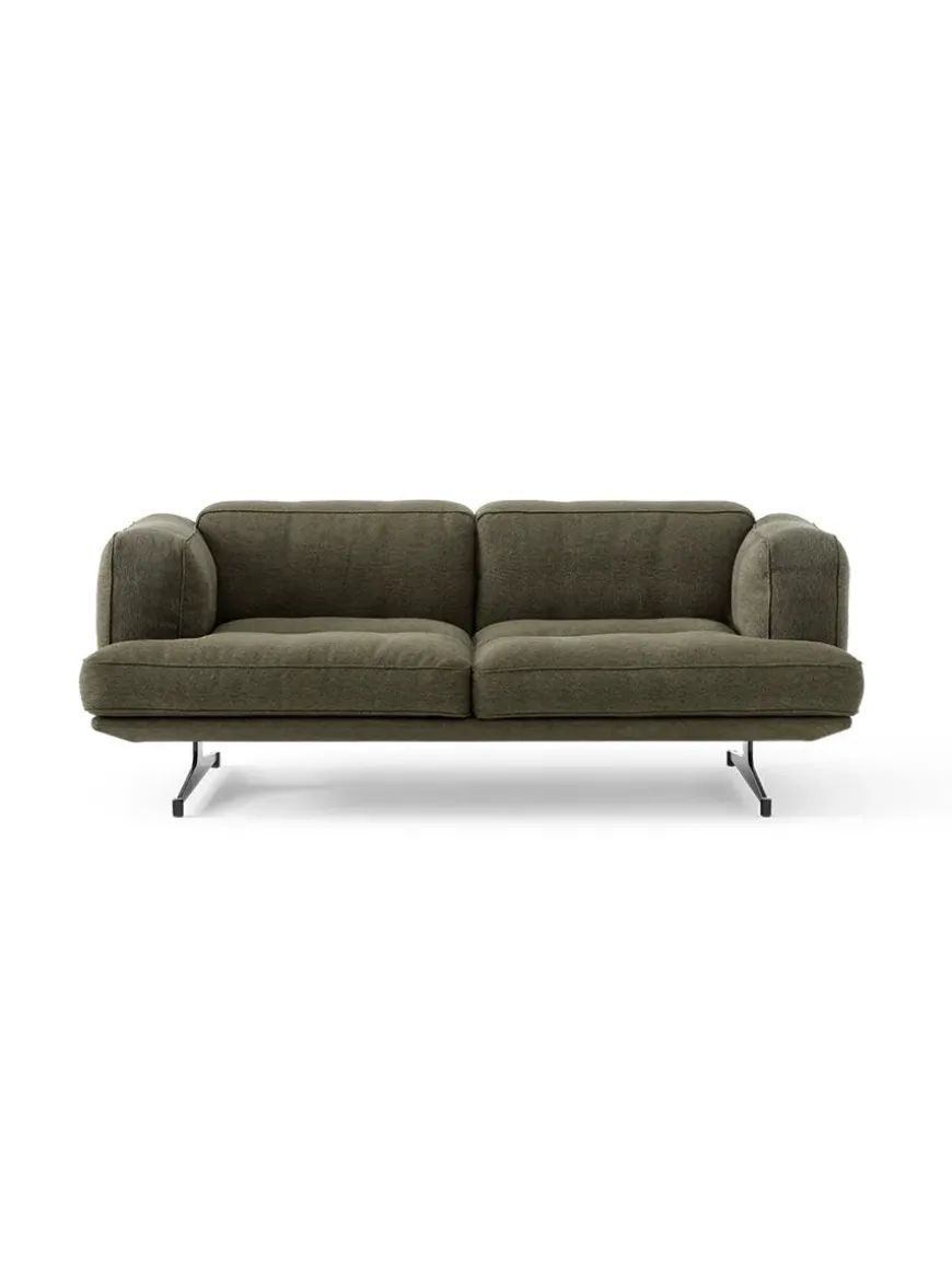 Inland AV22 sofa fra &Tradition