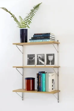 Inline Wall Shelving fra Nine