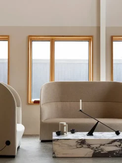 Interconnect Candle Holder, bronzed brass fra Audo Copenhagen