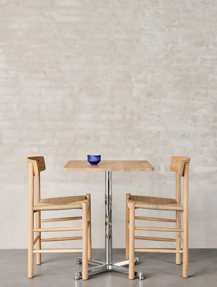 J39 Folkestolen, olieret eg af Børge Mogensen