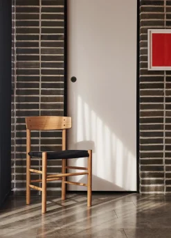 J39 Folkestolen Sædepolstret, Sort Canvas af Børge Mogensen