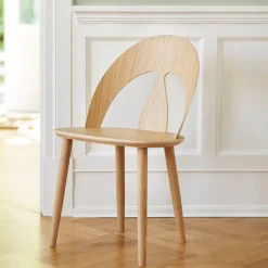 J45 spisebordsstol, lakeret eg af Børge Mogensen