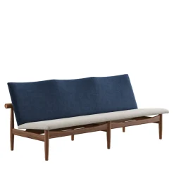 Japan 3 pers. sofa, eg klar olie af Finn Juhl