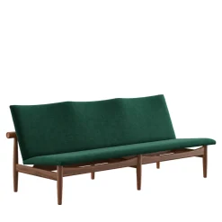 Japan 3 pers. sofa, eg klar olie af Finn Juhl