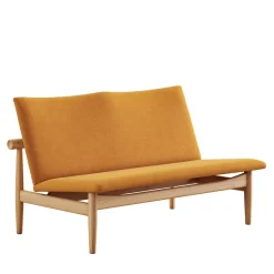 Japan 2 pers. sofa, eg klar olie af Finn Juhl