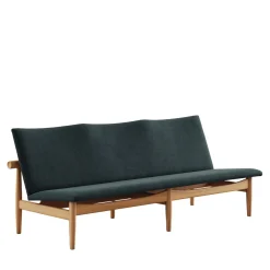 Japan 3 pers. sofa, valnød af Finn Juhl