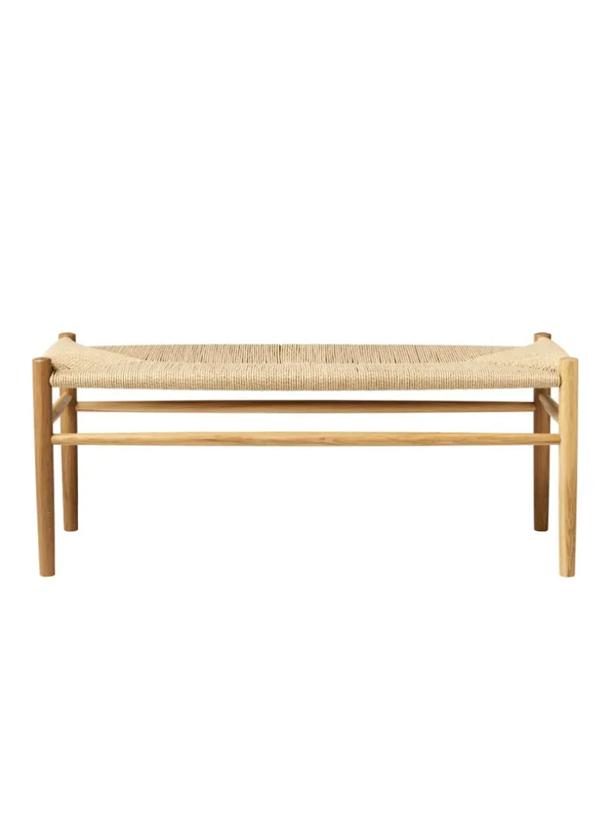 J83B Bænk, matlakeret eg fra FDB Møbler