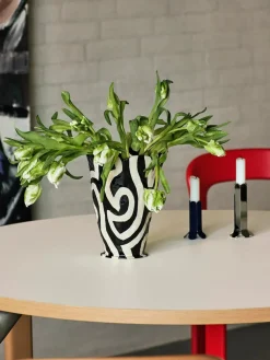 Jessica Hans Shadow vase fra Hay