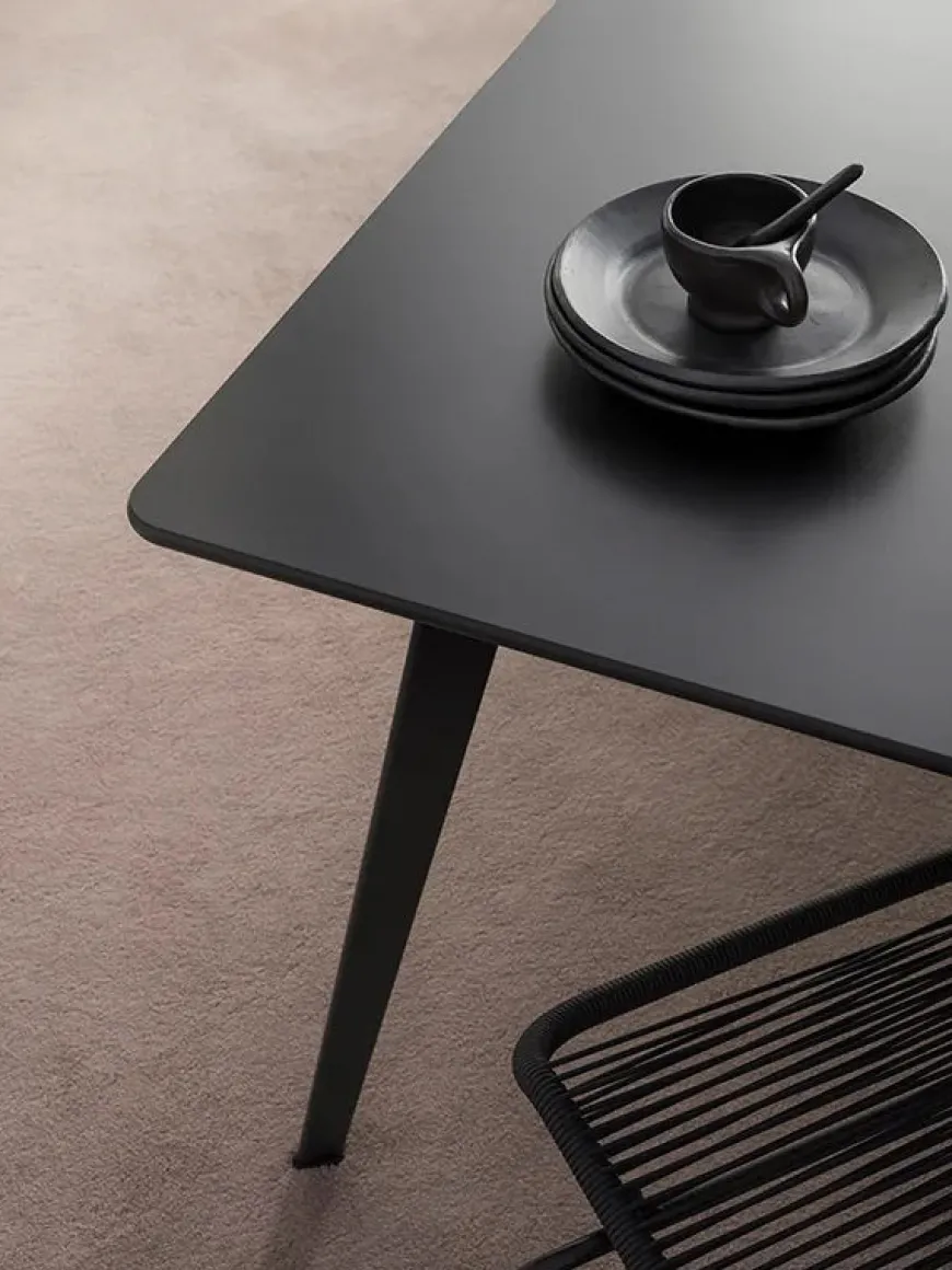 JW2510 bord fra Montana