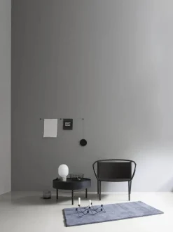 JWDA Concrete Bordlampe fra Audo Copenhagen