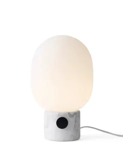 JWDA Metallic Bordlampe fra Audo Copenhagen