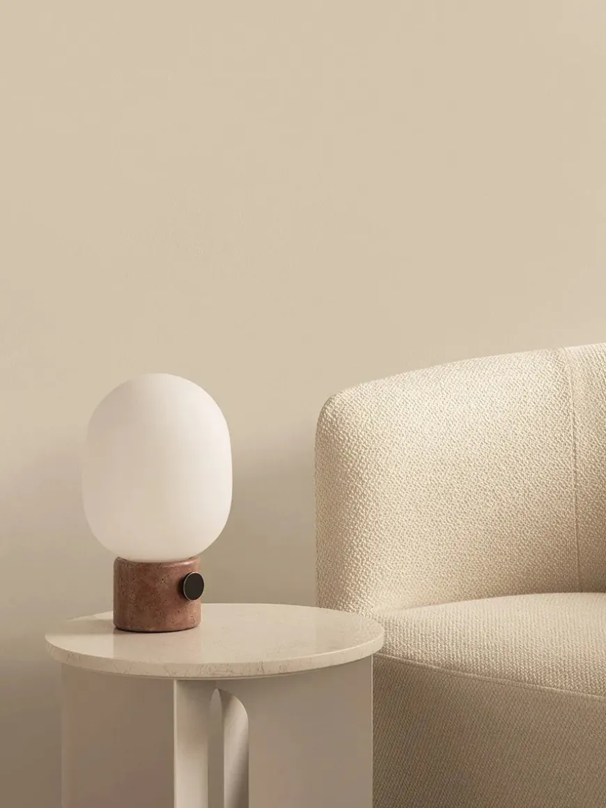 JWDA Table Lamp, red travertine stone fra Audo Copenhagen