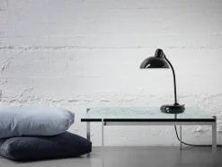 Kaiser Idell Bordlampe, kipbar fra Fritz Hansen