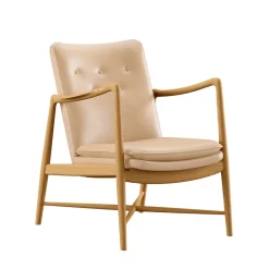 Kaminstolen, valnød af Finn Juhl