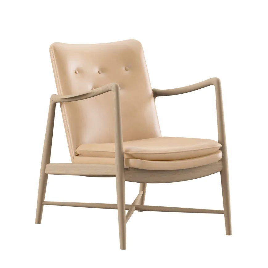 Kaminstolen, valnød af Finn Juhl