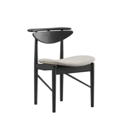 Karmstolen, eg olie af Finn Juhl