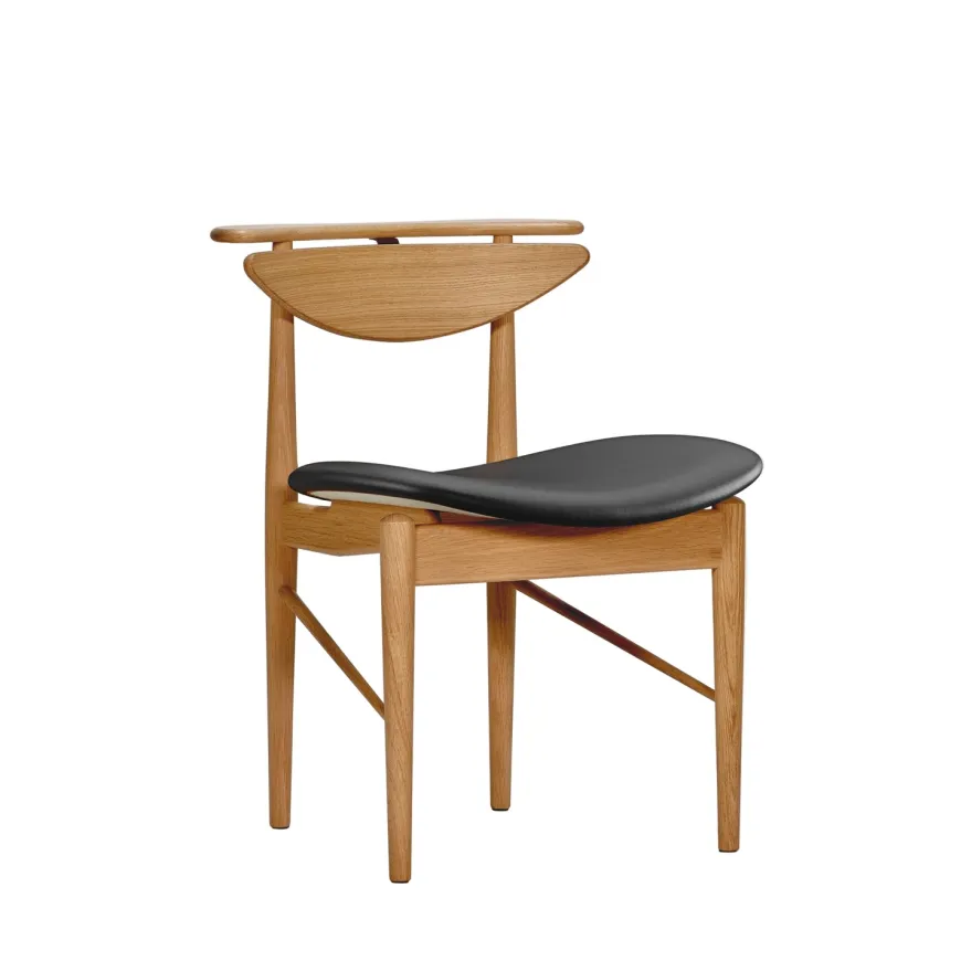 Karmstolen, eg olie af Finn Juhl