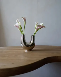 Kazumi Vase, silver fra Hein Studio