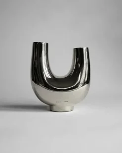 Kazumi Vase, silver fra Hein Studio
