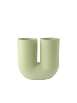 Kink Vase, light blue fra Muuto