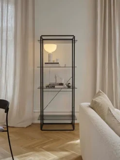 Kizu Bordlampe Small, Black Marble fra New Works