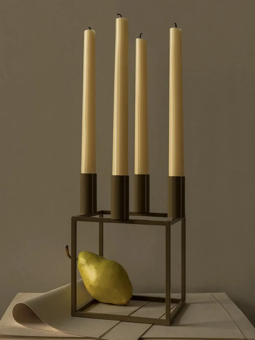 Kubus 4 Lysestage, bruneret kobber fra Audo Copenhagen