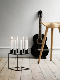 Kubus 8 Lysestage, guldbelagt fra Audo Copenhagen