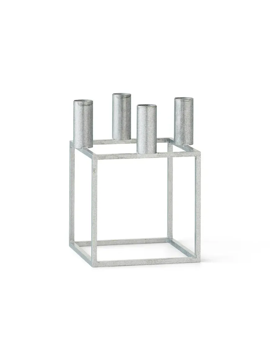 Kubus 4 Lysestage, zink fra Audo Copenhagen