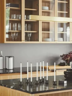 Kubus Micro lysestager, sort fra Audo Copenhagen