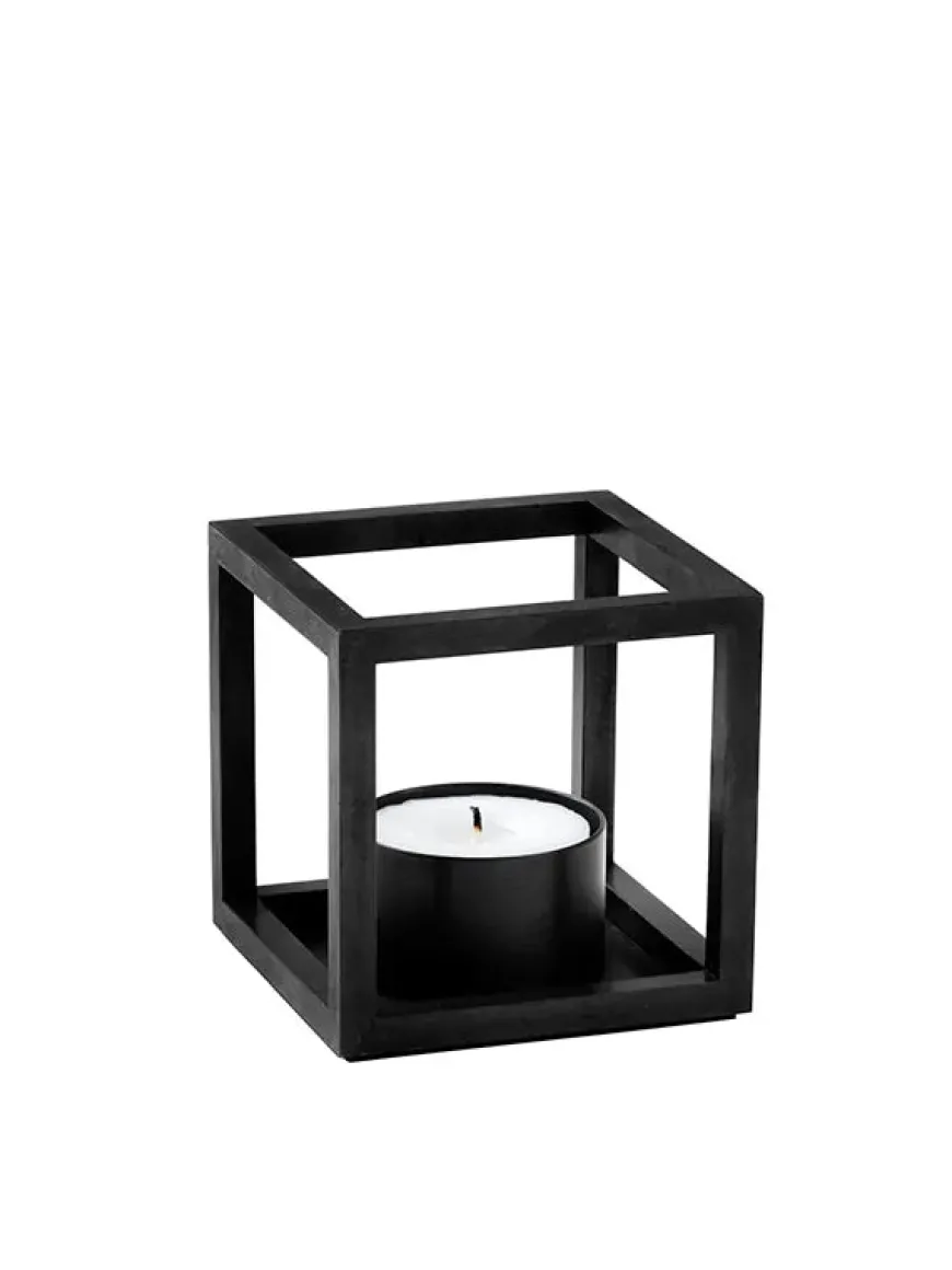 Kubus T Lysestage, sort fra Audo Copenhagen