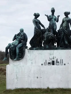 Kubus Vase Lolo, hvid fra Audo Copenhagen