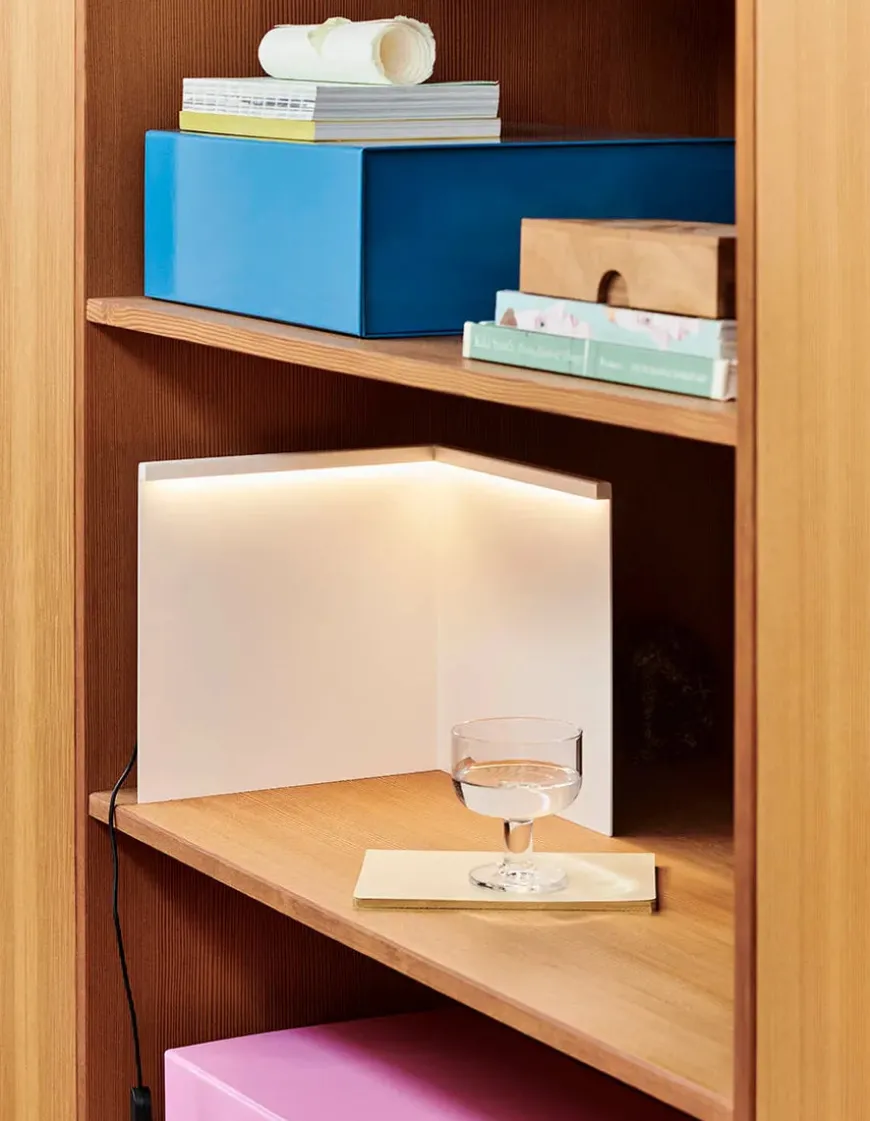 LBM Corner Bordlampe fra Hay