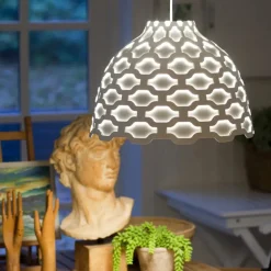 LC Shutters white fra Louis Poulsen