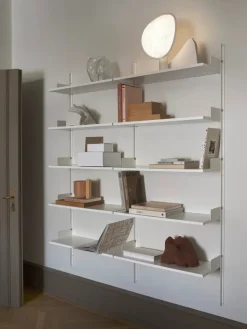 Library Shelf fra New Works