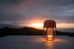 LIGHT No.1 Portable Outdoor Lamp fra Houe