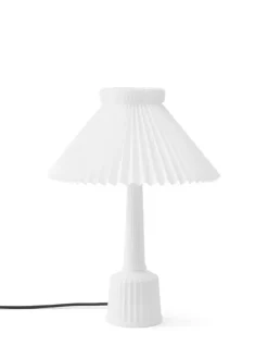 Lille Esben Klint bordlampe fra Lyngby Porcelæn