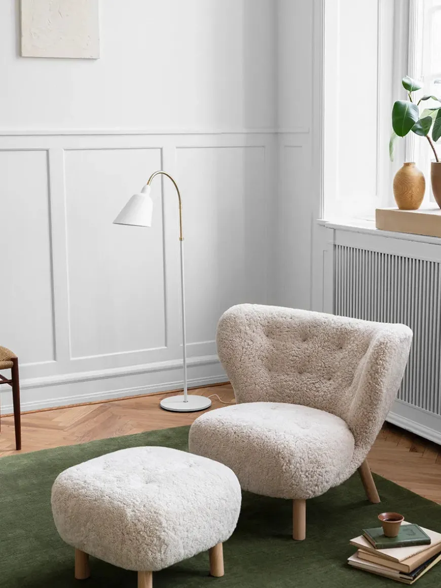 Little Petra inkl. skammel, Sheepskin Moonlight fra &Tradition