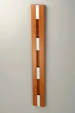 Lodret KNAX knagerække fra LoCa