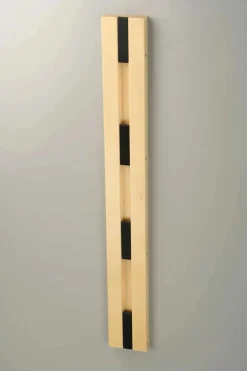 Lodret KNAX knagerække fra LoCa