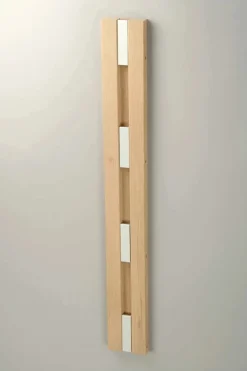 Lodret KNAX knagerække fra LoCa