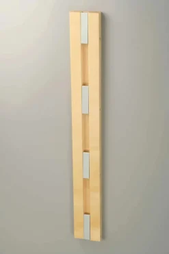 Lodret KNAX knagerække fra LoCa