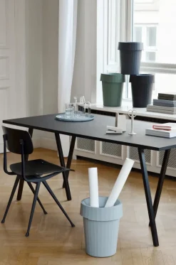 Loop Stand Table fra Hay