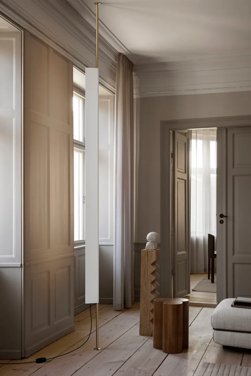 LT8 Gulvlampe fra Astep