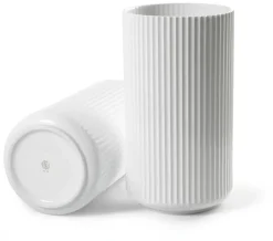Lyngbyvasen i hvid fra Lyngby Porcelæn