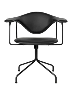 Masculo Meeting Chair fra GUBI