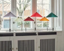 Matin Bordlampe, mirror plated base fra Hay